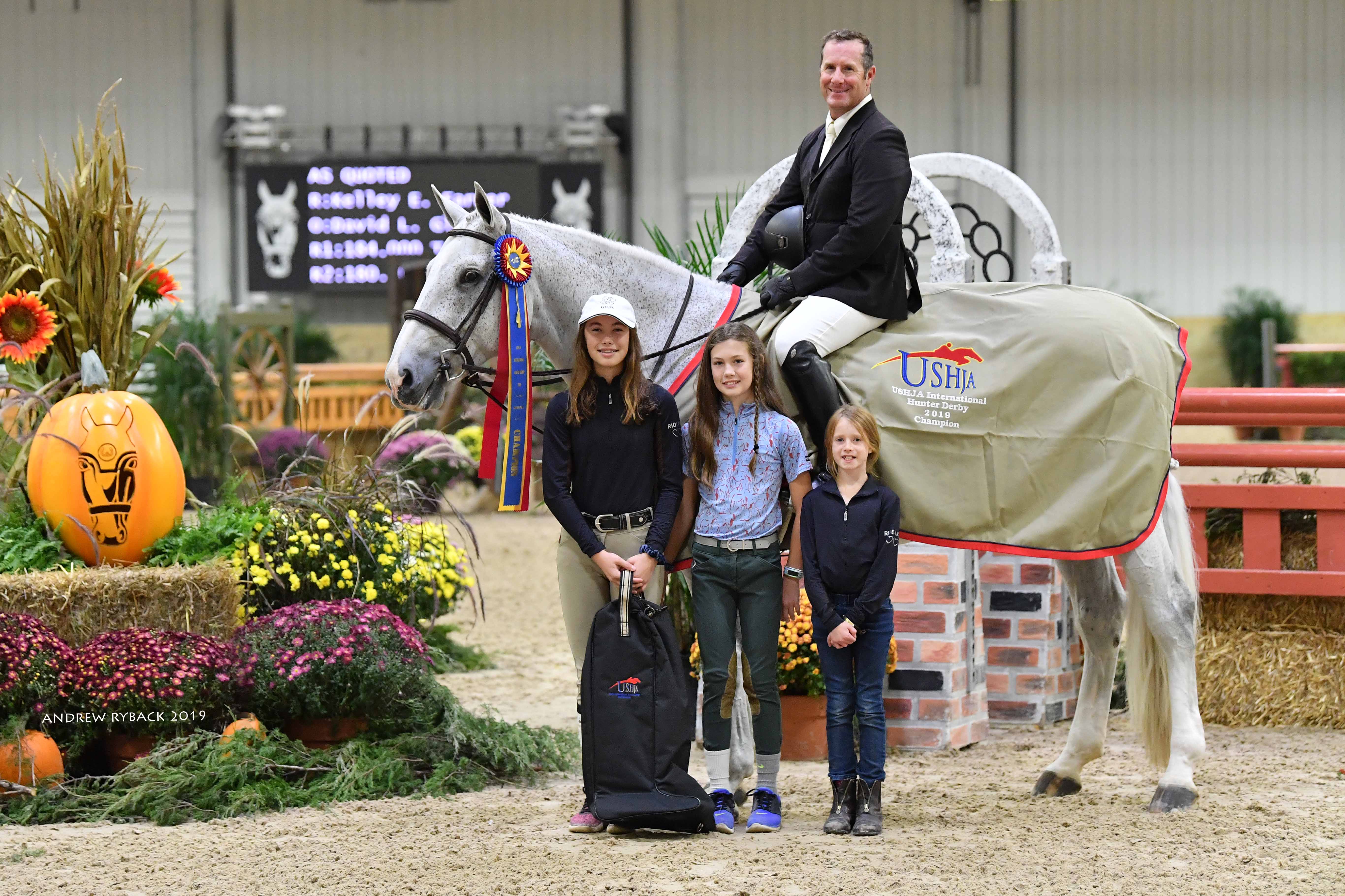 International - Top Hunter Honors World Equestrian Crolick the in and USHJA Z $40,000 Corallo Center Derby Take Greg