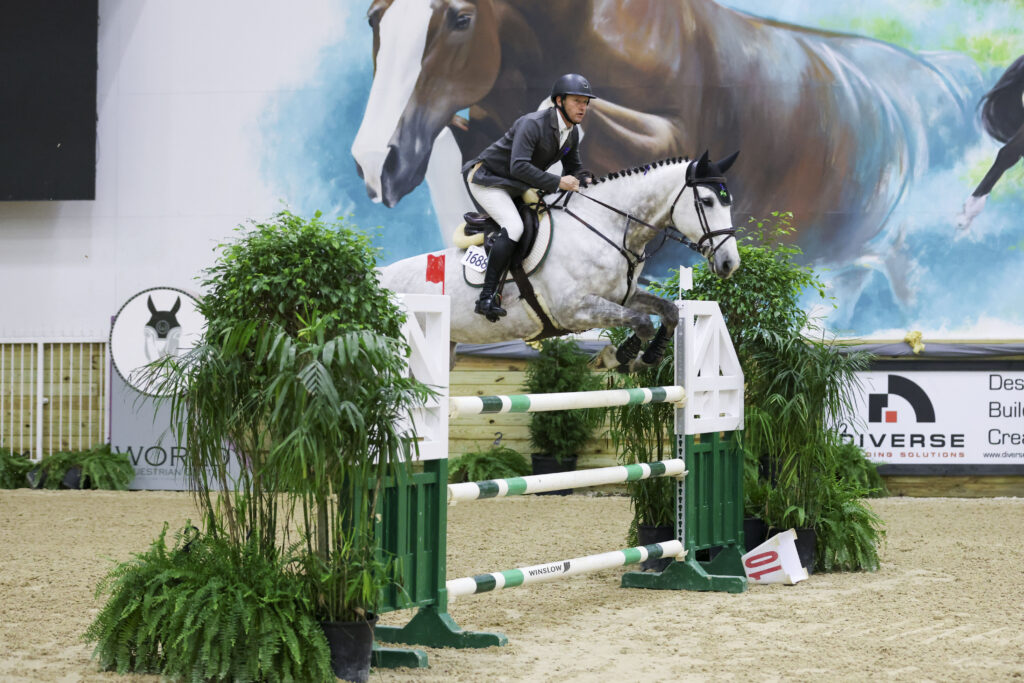 Show jumping with the hobby horse – DW – 07/20/2023