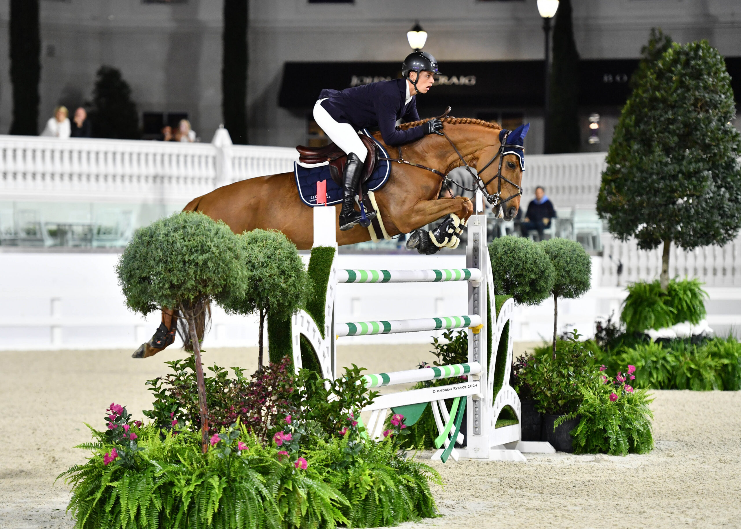 This image has an empty alt attribute; its file name is W7G_3093e-1024x731.jpg