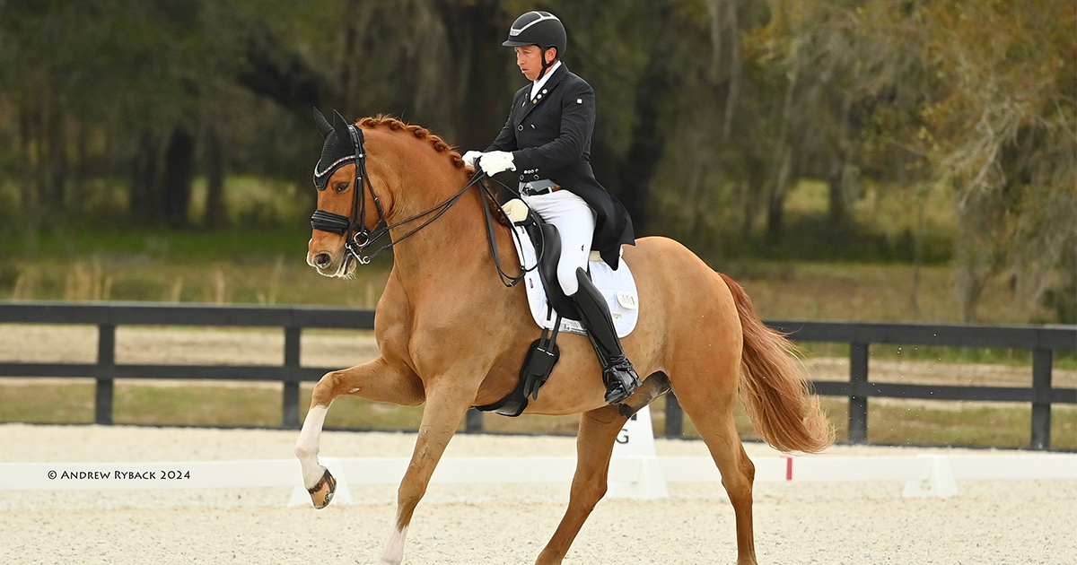 レオマクドウェル　LEO McDOWELL　リトグラフ　Horse＆Rider Mendoza Loor Returns to Winner's Circle at World Equestrian Center